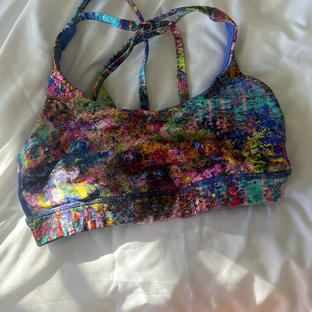 lululemon sports bra
